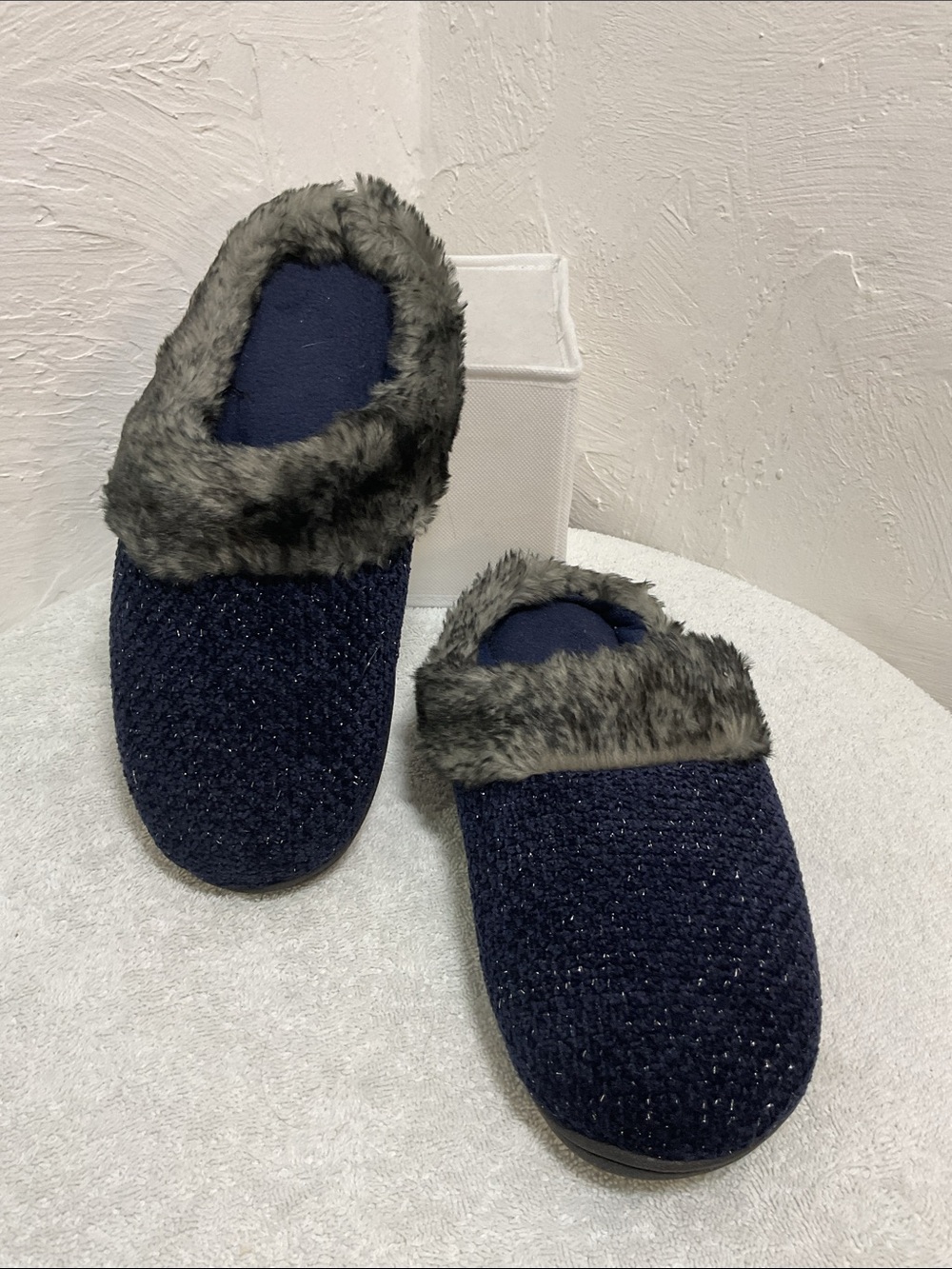 Totes Navy Sparkle Boucle Faux Fur Collar Mule Clog Slippers Size L 8/9 NWOT